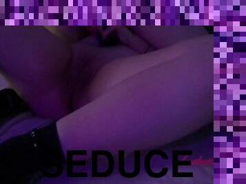 I seduce my stepsister and she fuck dildo on me and cum so quick
