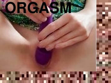 Hot teen blonde solo masturbation - quick orgasm