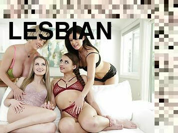 Gia Derza, Scarlett Sage, Dee Williams and India Summer make love on the sofa