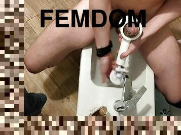 The future of male masturbation? Hands free stroker - Twink masturbation