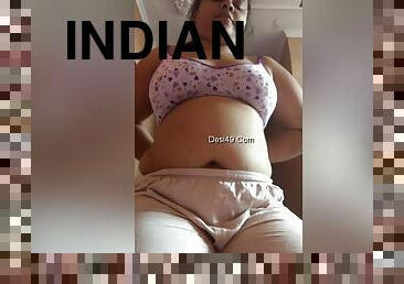Exclusive- Sexy Indian Bhabhi Strip Her Cloths And Showing Her Big Boobs And Wet Pussy