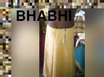 Telugu Bhabhi Changing Saree