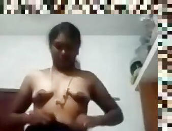 Saree Stripping Tamil Maami