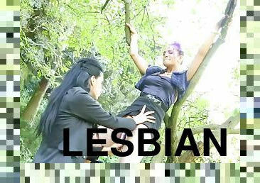 di-tempat-terbuka, kencing, lesbian-lesbian, mainan, stocking-stockings, perempuan-jalang, fetish-benda-yang-dapat-meningkatkan-gairah-sex, berambut-cokelat