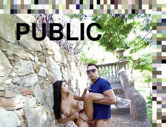 Natasha La Piedra fucked in the public place