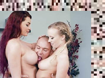 isot-tissit, pettäminen, suihinotto, lesbo-lesbian, pari, kolmisin, jalat, punapää, pov, blondi