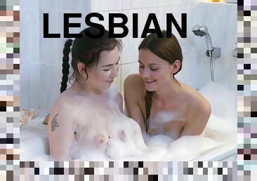 купання, лесбіянка-lesbian, дія