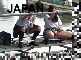 Shameless Japanese Teens Pissing