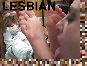 לסבית-lesbian, סאדו-מאזו, כפות-הרגליים, כבול, פטיש, שעבוד