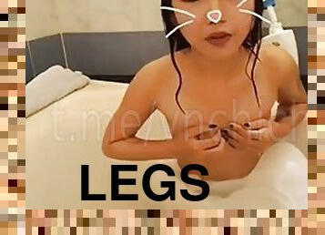 Qi Xiaolian with long legs gets fucked very well
