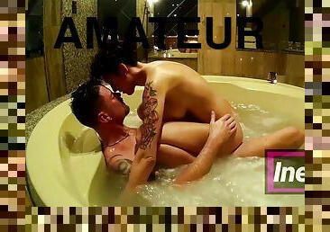 Hot Amateur Couple Enjoys Hardcore in Jacuzzi