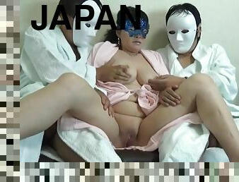 55yo Japanese masked mom in homemade fetish threesome with cumshots