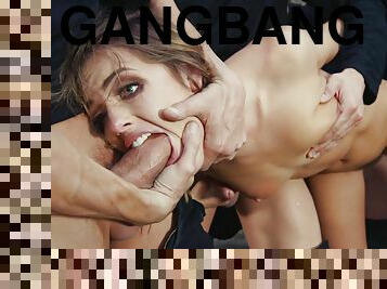 orgie, gole-profonde, gangbang, giovani18, scopate, quartetti, amplessi-molto-intensi, pratiche-della-bocca, ruvidi, succhiaggi