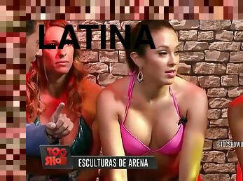 chile Fran Pauli y Vero hacen Esculturas de Arena en Bikini