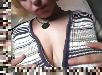 tetas-grandes, amateur, maduro, madurita-caliente, rubia, madre, a-solas