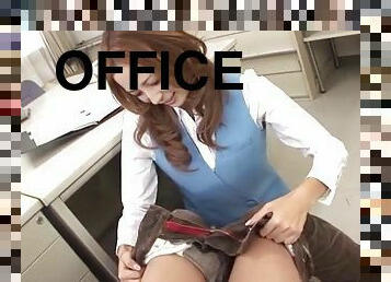 Miniskirt office lady Shiori Ayase