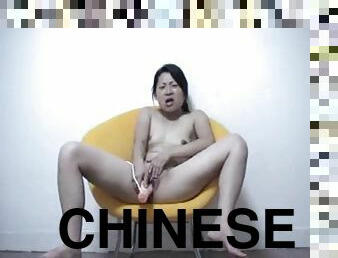 Chinese Girl Knows how to have Fun