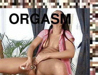 Victoria sweet brunette masturbates to orgasm