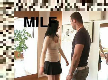 MOM lonely MILF gets a good seeing to