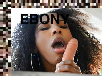 Seductive ebony plays with the big dildo in supreme lkinks