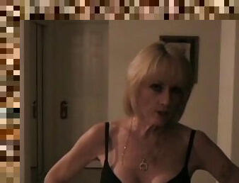 Secret Blowjob From Amateur Granny Slut