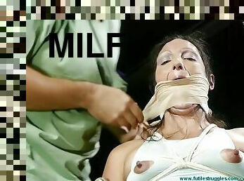 jenis-pornografi-milf, bdsm-seks-kasar-dan-agresif, terikat, menyumbat, bondage-seks-dengan-mengikat-tubuh, berambut-cokelat