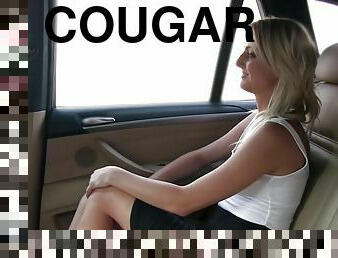 Horny taxi driver screws a luscious blonde cougar