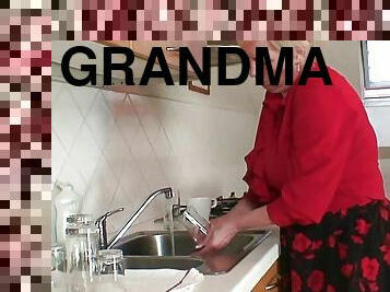 isot-tissit, isoäiti, vanha, pillu-pussy, kypsä, suihinotto, isoäiti-granny, kova-seksi, kolmisin, kaksinpeli