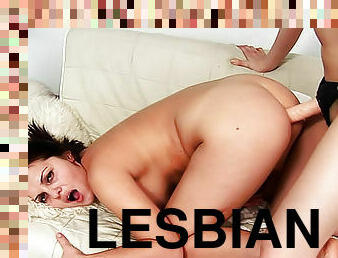 Kissing lesbians have anal strapon sex