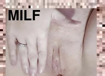MILF Recording Her sexy body