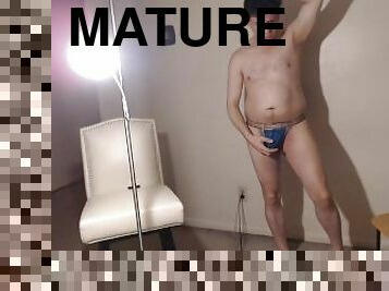 masturbare-masturbation, batran, tasnit, matura, jet-de-sperma, pula-imensa, gay, masturbare, sperma, excitat