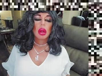 best video ever made crossdressing crossdresser lipstick big lips makeup too much makeup way too muc