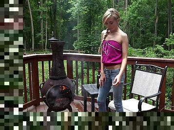 Tempting blonde toys her cunt in backyard