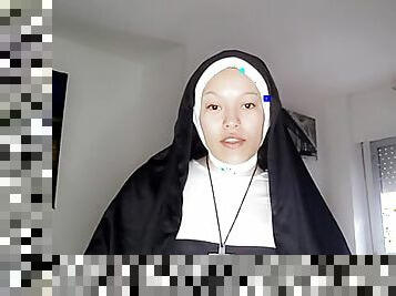 NUN SOR RITA GIVES A BLOWJOB ON XHAMSTER 