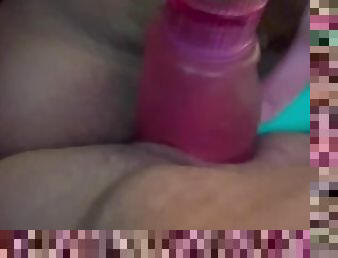 Mature GF makes juicy pussy cum with big dildo