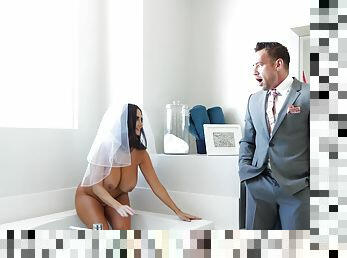 Bride gets one last chance to fuck with the best man