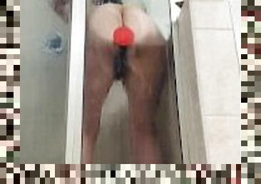 RedMan getting it in the shower
