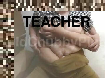 PINAY TEACHER NAGPALAMAS AT FINGER MUNA BAGO MAGTURO-PINAY VIRAL