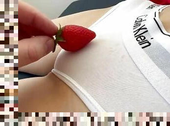 SCHOOLGIRLS LIKE ????STRAWBERRIES IN THEIR PANTIES ?????I LIKE SMELL OF THEIR VAGINAS