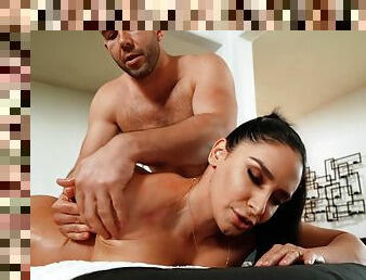 Sheena Ryder In Enjoys Erotic Massage