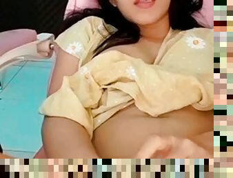 asia, payudara-besar, memasukkan-tangan-ke-dalam-vagina, mastubasi, kencing, sayang, jenis-pornografi-milf, muda-diatas-18, teransang, ibu-mother