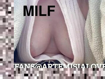 payudara-besar, jenis-pornografi-milf, ibu, eropa, mata-uang-euro, italia, payudara