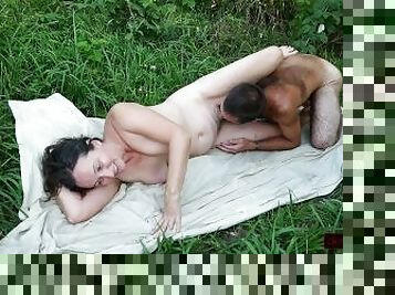 Expressive MILF Gets Hairy Pussy Licked Outdoors, Cums Multiple Times